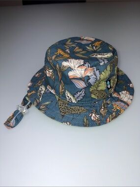 Dozer baby reversible bucket hat 0-12M